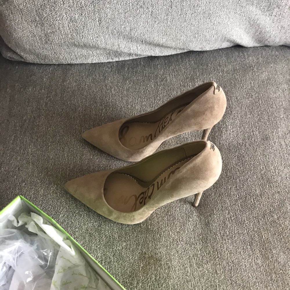 Sam Edelman “Danna” oatmeal suede pumps 8.5